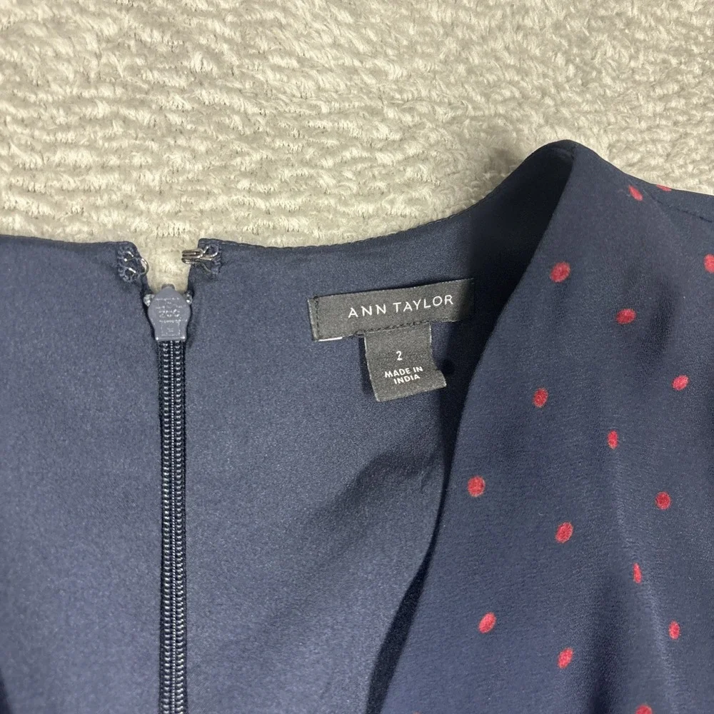 Ann Taylor Red Polka Dot Navy Seamed‎ V-neck Fit Flare Dress Size 2